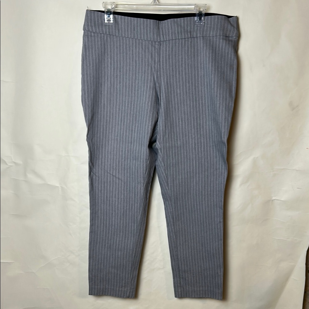 Gray Cropped Ankle Pants with Pinstripes